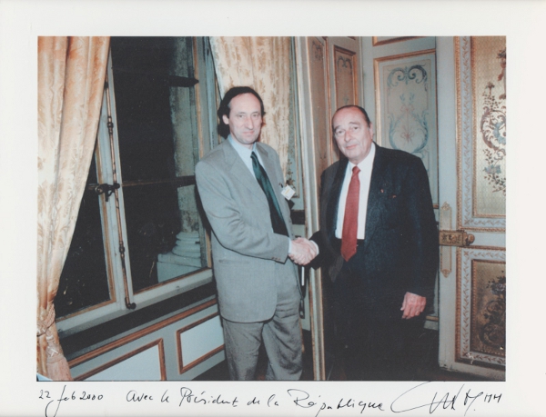 Met president Chirac tijdens zijn correspondentschap in Parijs. Foto: Vincent Mentzel