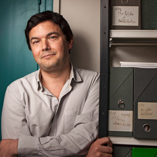 Piketty: 'Gooi alle schulden uit de Eurozone op één hoop'