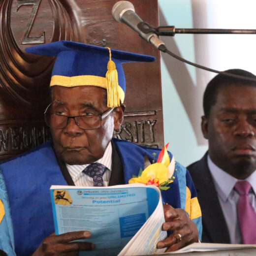 Al wat rest voor Mugabe is een waardig pensioen